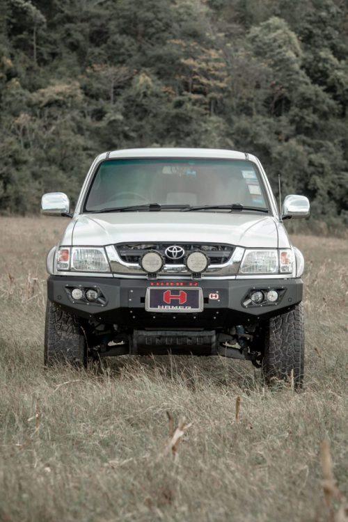 กันชนหน้า HAMER รุ่น KING-SERIES สำหรับรถ TOYOTA HILUX