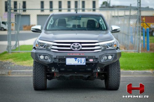 กันชนหน้า HAMER รุ่น KING-SERIES สำหรับรถ TOYOTA HILUX