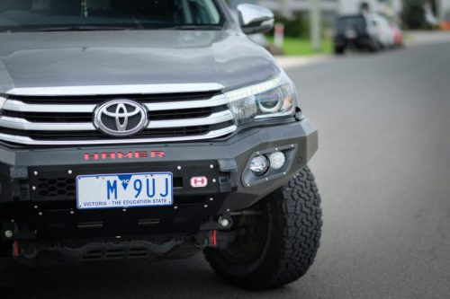 กันชนหน้า HAMER รุ่น KING-SERIES สำหรับรถ TOYOTA HILUX